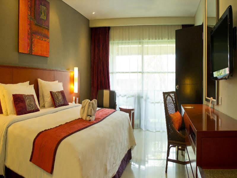 Bali Dynasty Resort Kuta Lombok Esterno foto